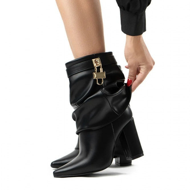 Klassische Orthopädische Stiefel mit zeitlosem Stil