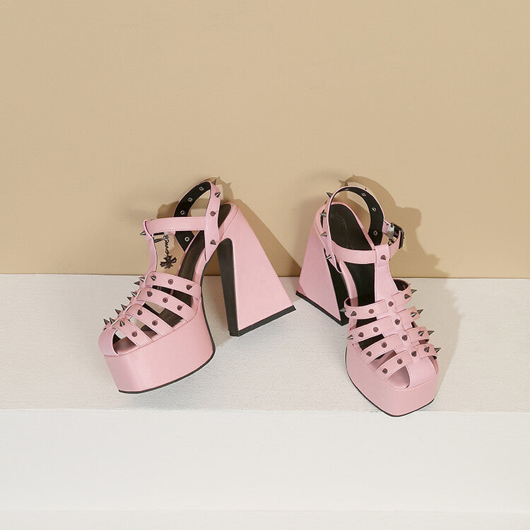 Anmutige Orthopädische Sandalen für modernen Look