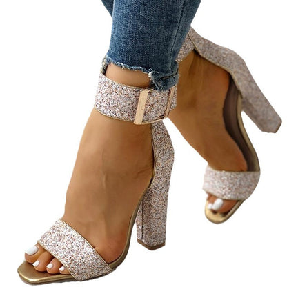 Schicke Orthopädische Sandalen mit einzigartigem Design