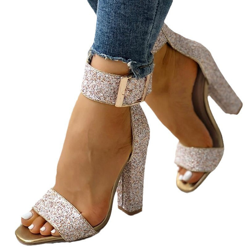 Schicke Orthopädische Sandalen mit einzigartigem Design