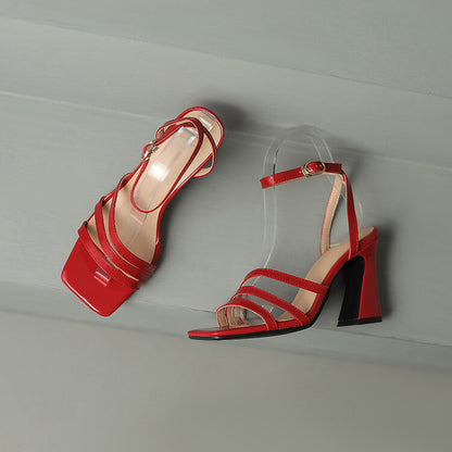 Schicke Orthopädische Sandalen mit einzigartigem Design