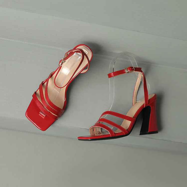 Schicke Orthopädische Sandalen mit einzigartigem Design