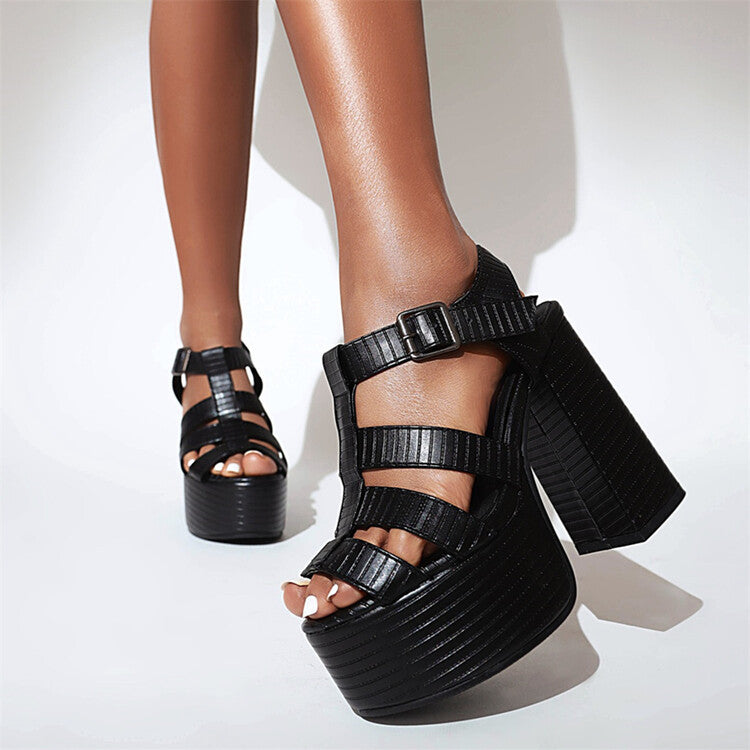 Wunderschön gefertigte Orthopädische Sandalen