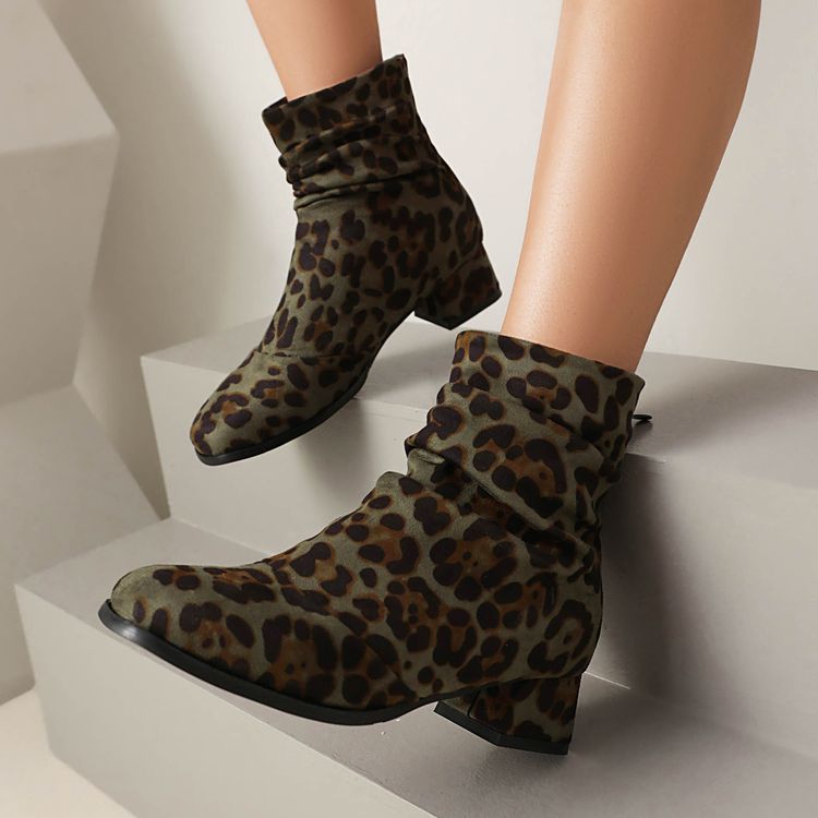 Anmutige Orthopädische Stiefel für modernen Look