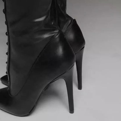 Klassische Orthopädische Stiefel mit zeitlosem Stil