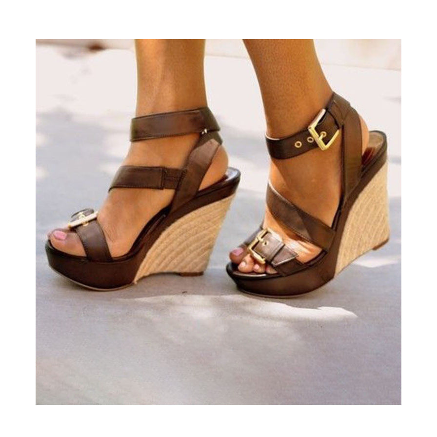 Anmutige Orthopädische Sandalen für modernen Look