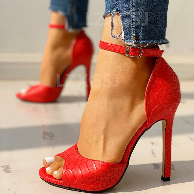 Klassische Orthopädische Sandalen mit zeitlosem Stil