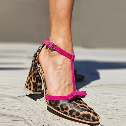 Klassische Orthopädische Schuhe mit zeitlosem Stil