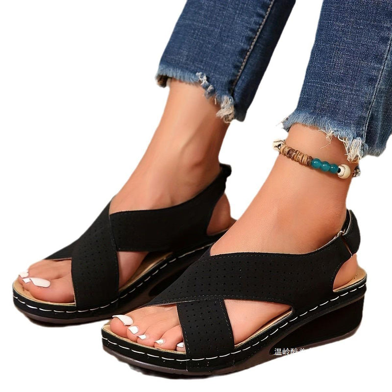 Anmutige Orthopädische Sandalen für modernen Look