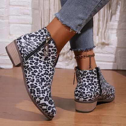 Schicke Orthopädische Stiefel mit einzigartigem Design