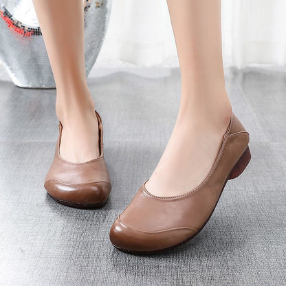 Klassische Orthopädische Schuhe mit zeitlosem Stil