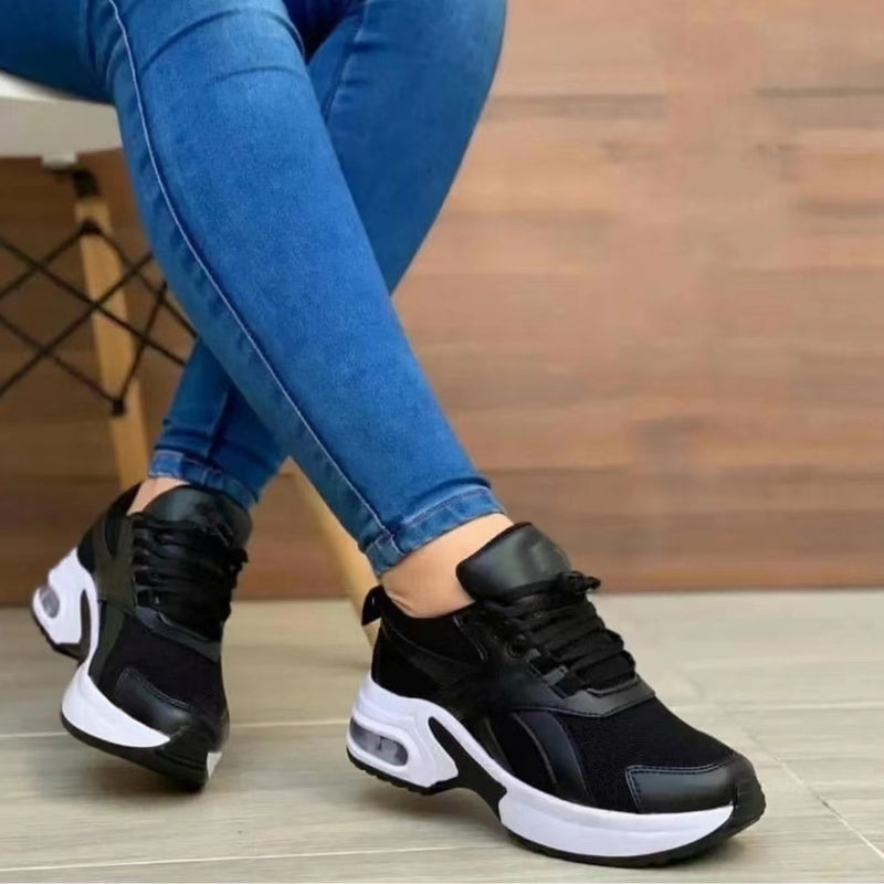 Klassische Orthopädische Schuhe mit zeitlosem Stil