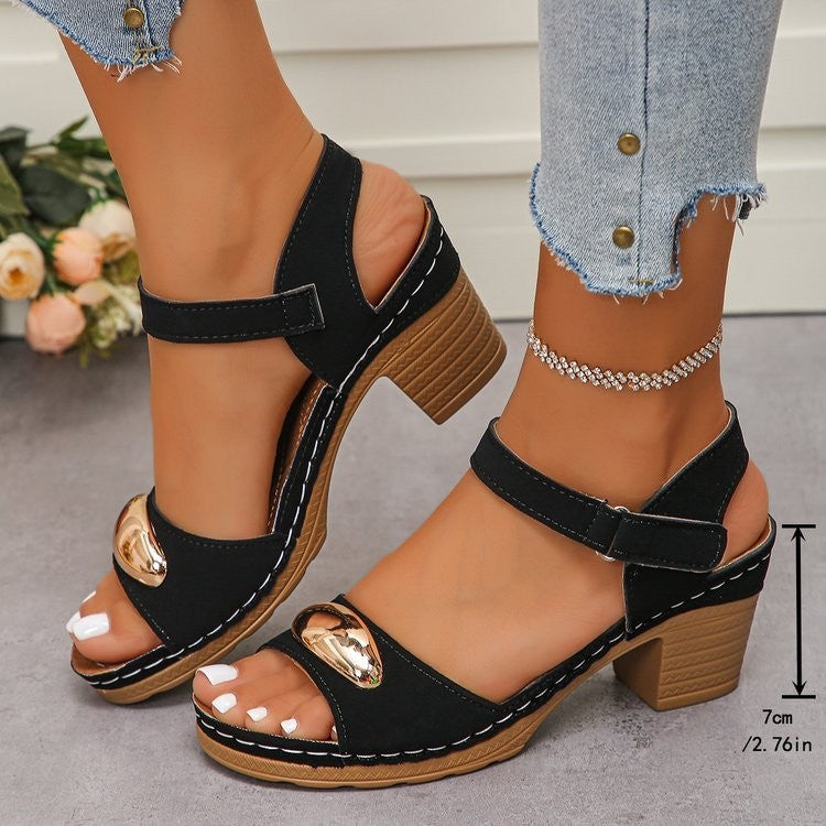 Schicke Orthopädische Sandalen mit einzigartigem Design