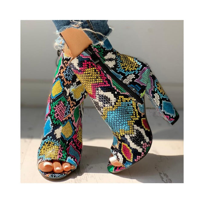 Klassische Orthopädische Stiefel mit zeitlosem Stil