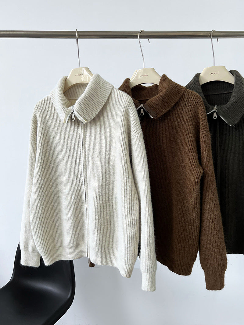 Klassisch gestaltete Pullover