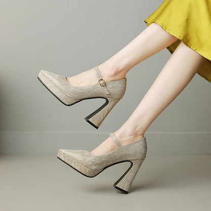 Anmutige Orthopädische Schuhe für modernen Look