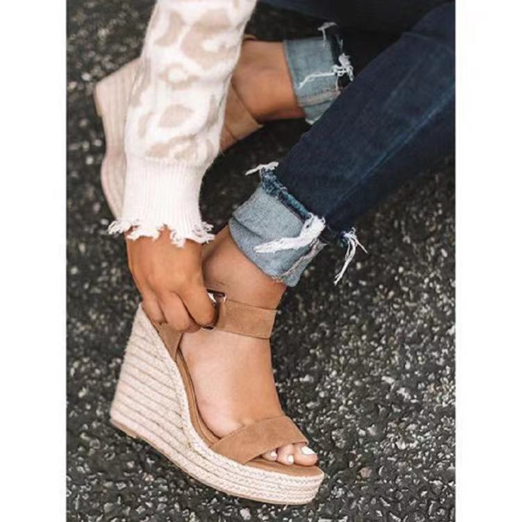 Stilvolle Orthopädische Sandalen für jeden Anlass