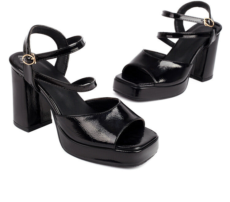 Schicke Orthopädische Sandalen mit einzigartigem Design