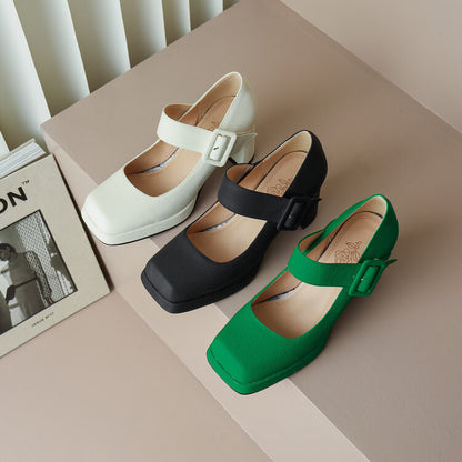 Klassische Orthopädische Schuhe mit zeitlosem Stil