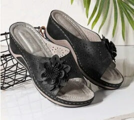 Klassische Orthopädische Sandalen mit zeitlosem Stil