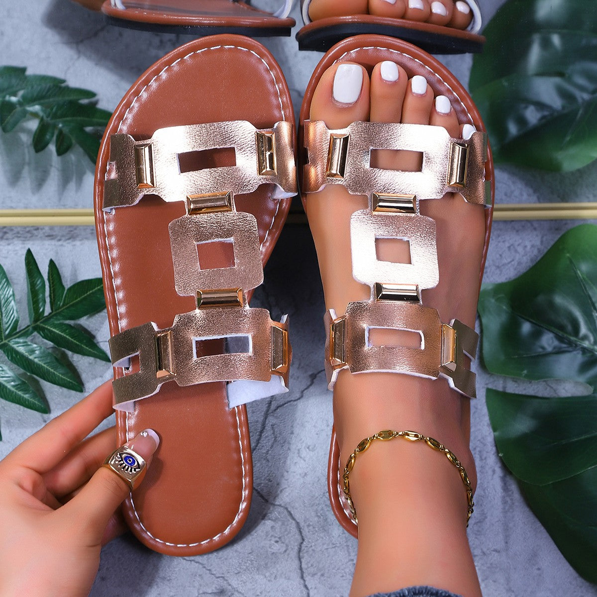 Klassische Orthopädische Sandalen mit zeitlosem Stil