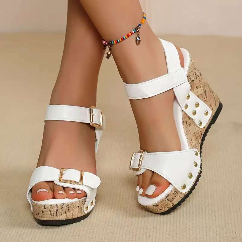 Wunderschön gefertigte Orthopädische Sandalen