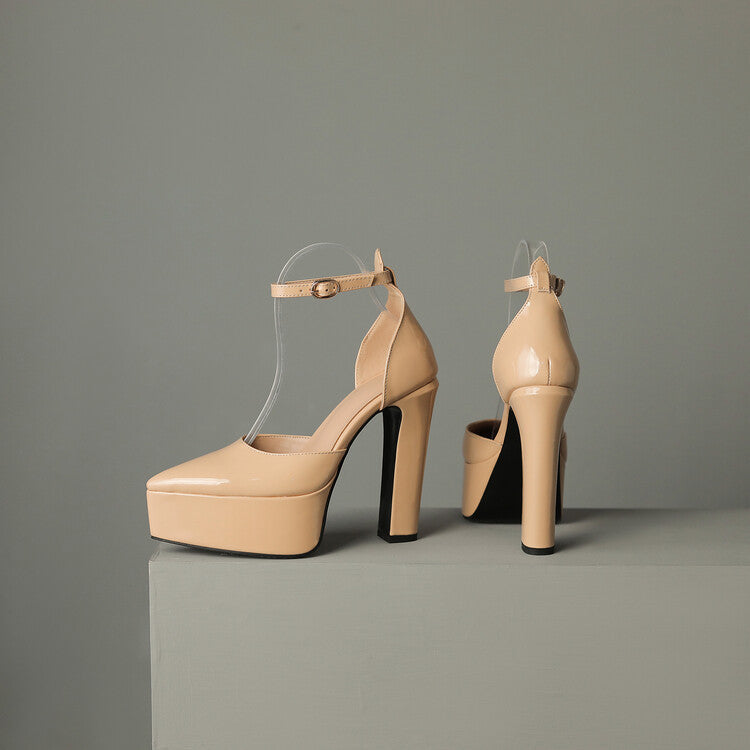 Anmutige Orthopädische Sandalen für modernen Look