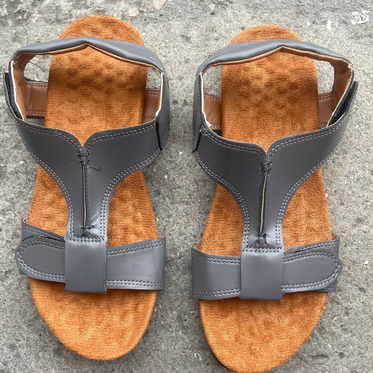 Wunderschön gefertigte Orthopädische Sandalen