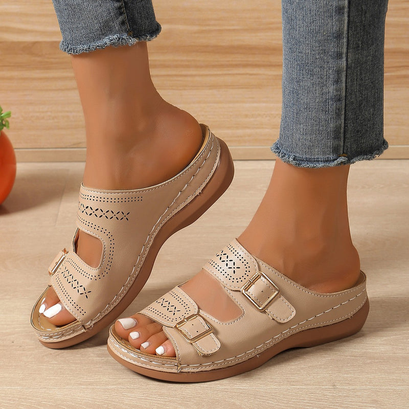 Klassische Orthopädische Sandalen mit zeitlosem Stil