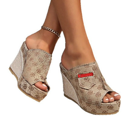 Klassische Orthopädische Sandalen mit zeitlosem Stil
