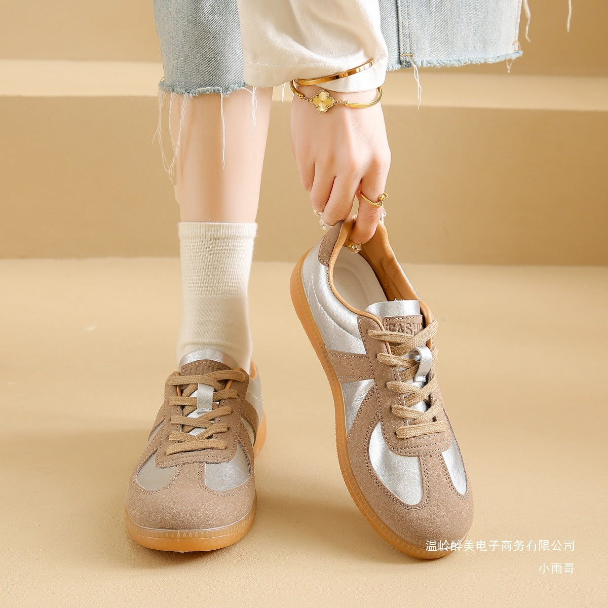 Anmutige Orthopädische Schuhe für modernen Look