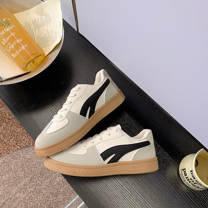 Klassische Orthopädische Sneakers mit zeitlosem Stil