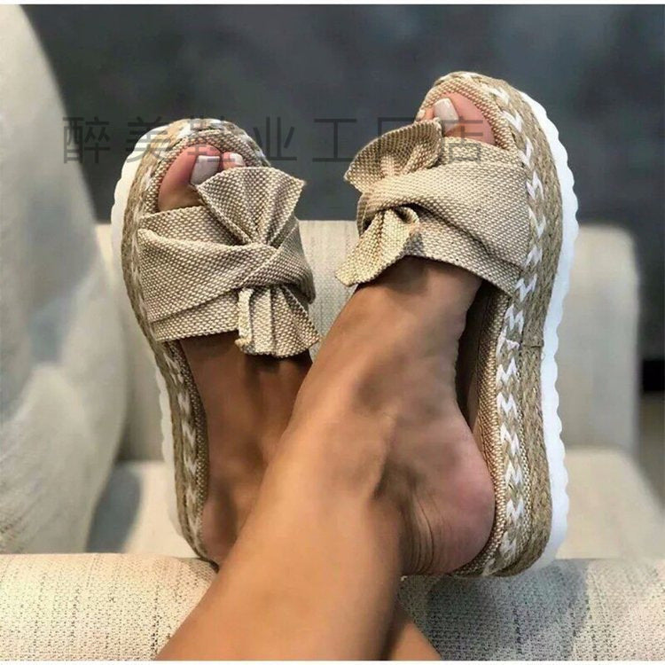 Schicke Orthopädische Sandalen mit einzigartigem Design