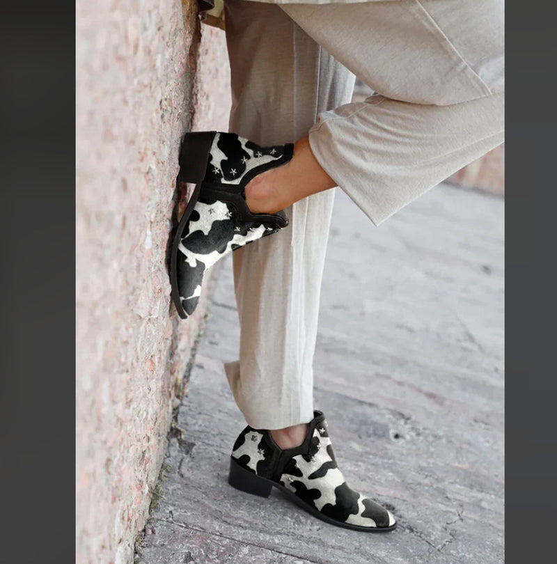Anmutige Orthopädische Stiefel für modernen Look