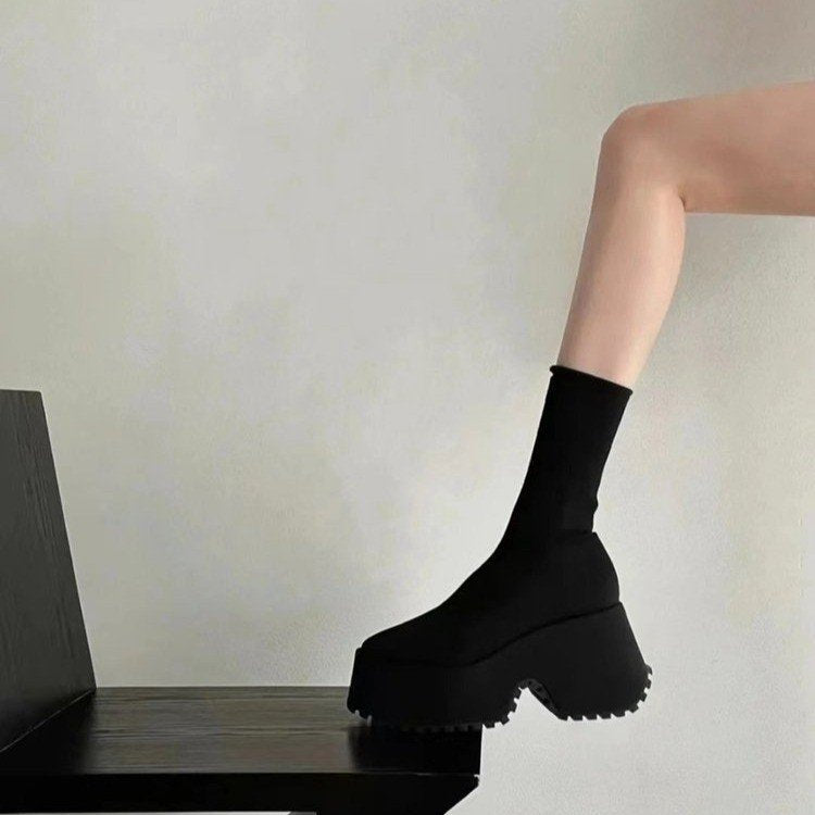 Anmutige Orthopädische Stiefel für modernen Look