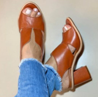 Klassische Orthopädische Sandalen mit zeitlosem Stil
