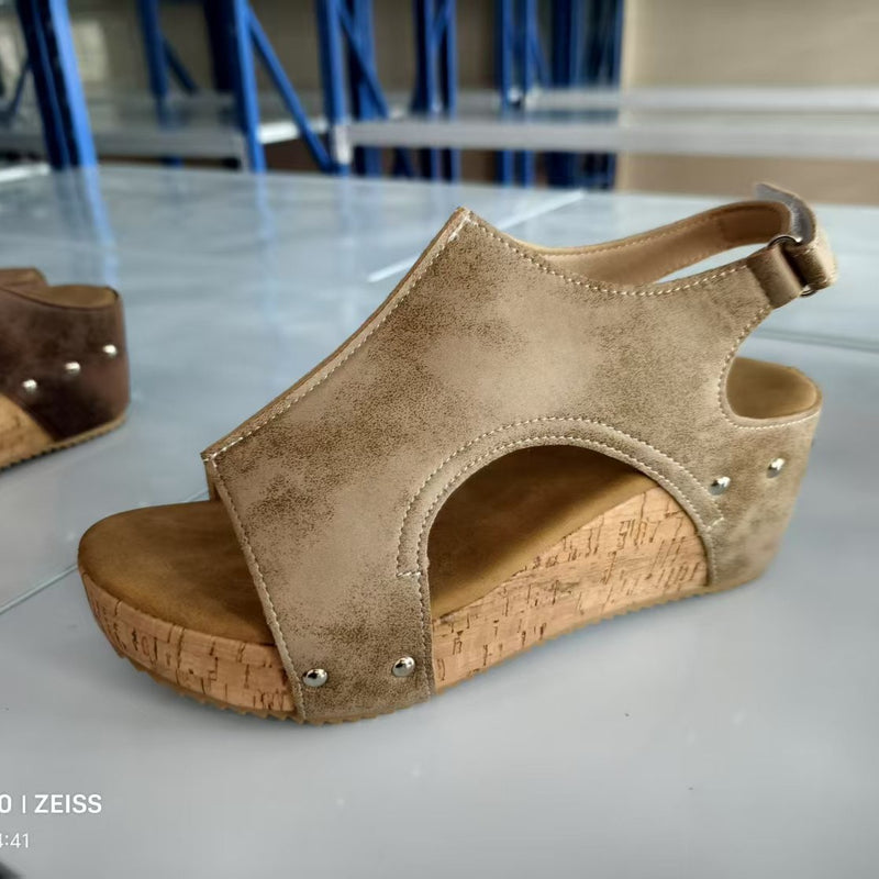 Anmutige Orthopädische Sandalen für modernen Look