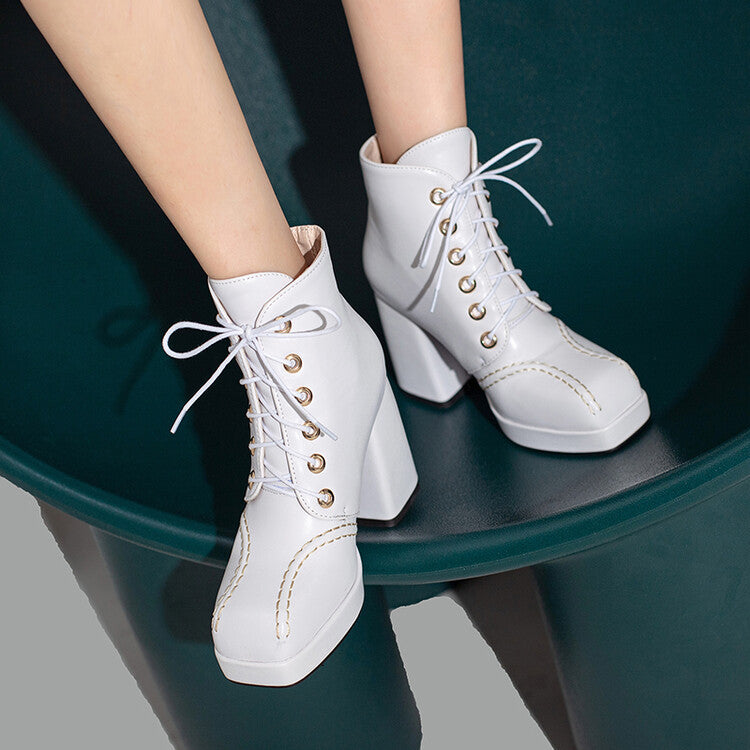 Klassische Orthopädische Stiefel mit zeitlosem Stil