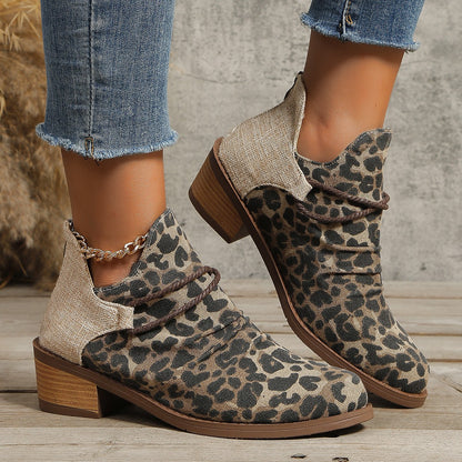 Schicke Orthopädische Schuhe mit einzigartigem Design