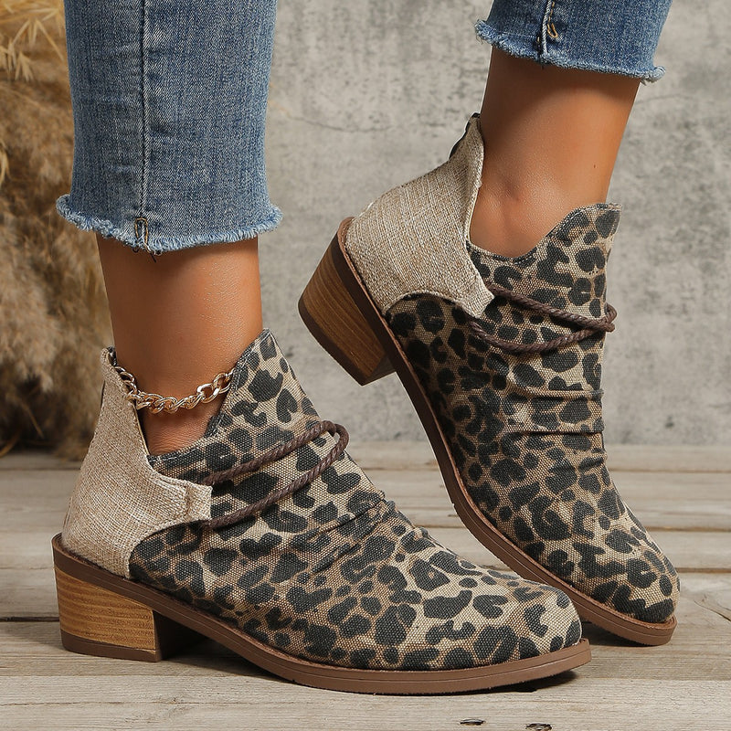 Schicke Orthopädische Schuhe mit einzigartigem Design