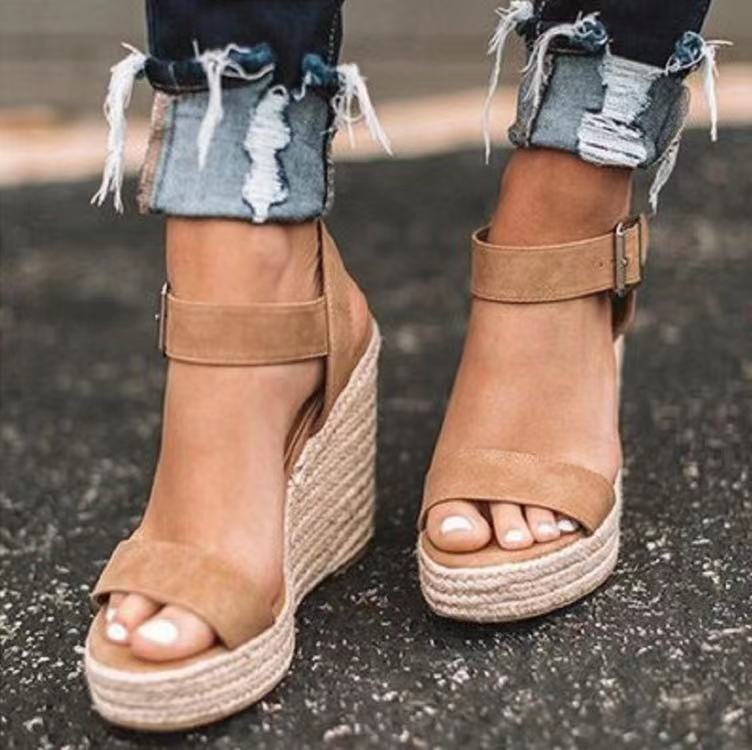 Stilvolle Orthopädische Sandalen für jeden Anlass
