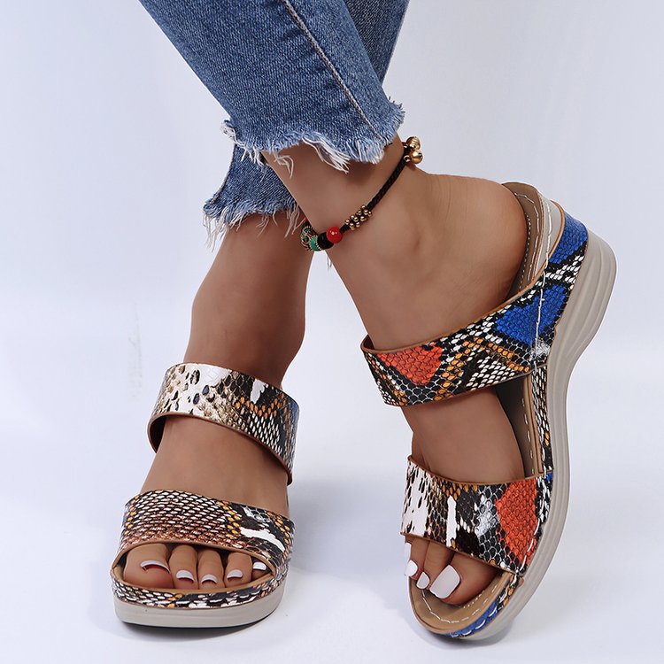 Anmutige Orthopädische Sandalen für modernen Look