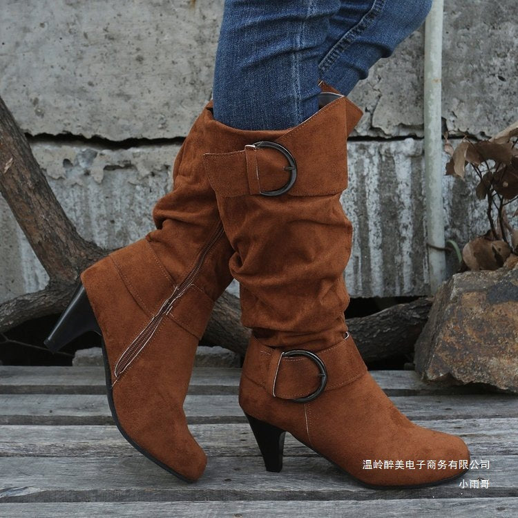 Schicke Orthopädische Stiefel mit einzigartigem Design