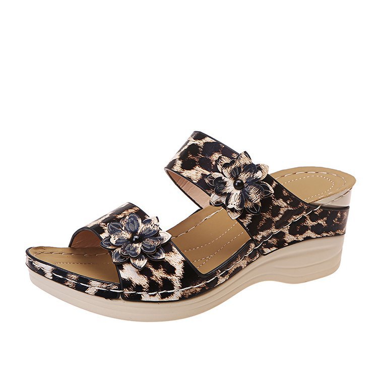 Klassische Orthopädische Sandalen mit zeitlosem Stil