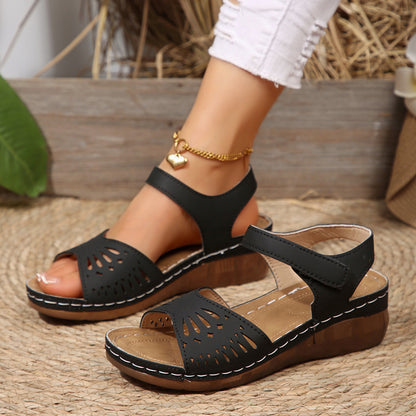 Schicke Orthopädische Sandalen mit einzigartigem Design
