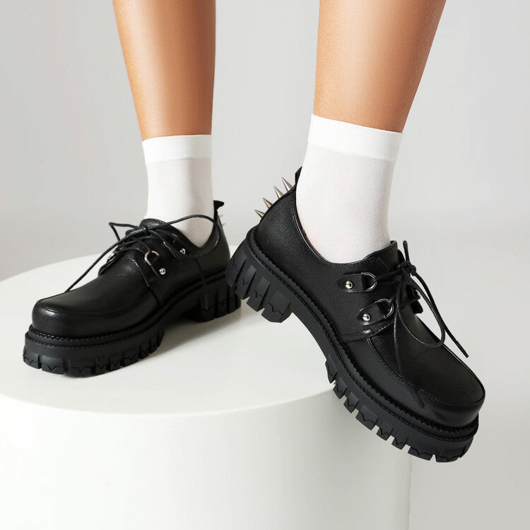 Schicke Orthopädische Schuhe mit einzigartigem Design