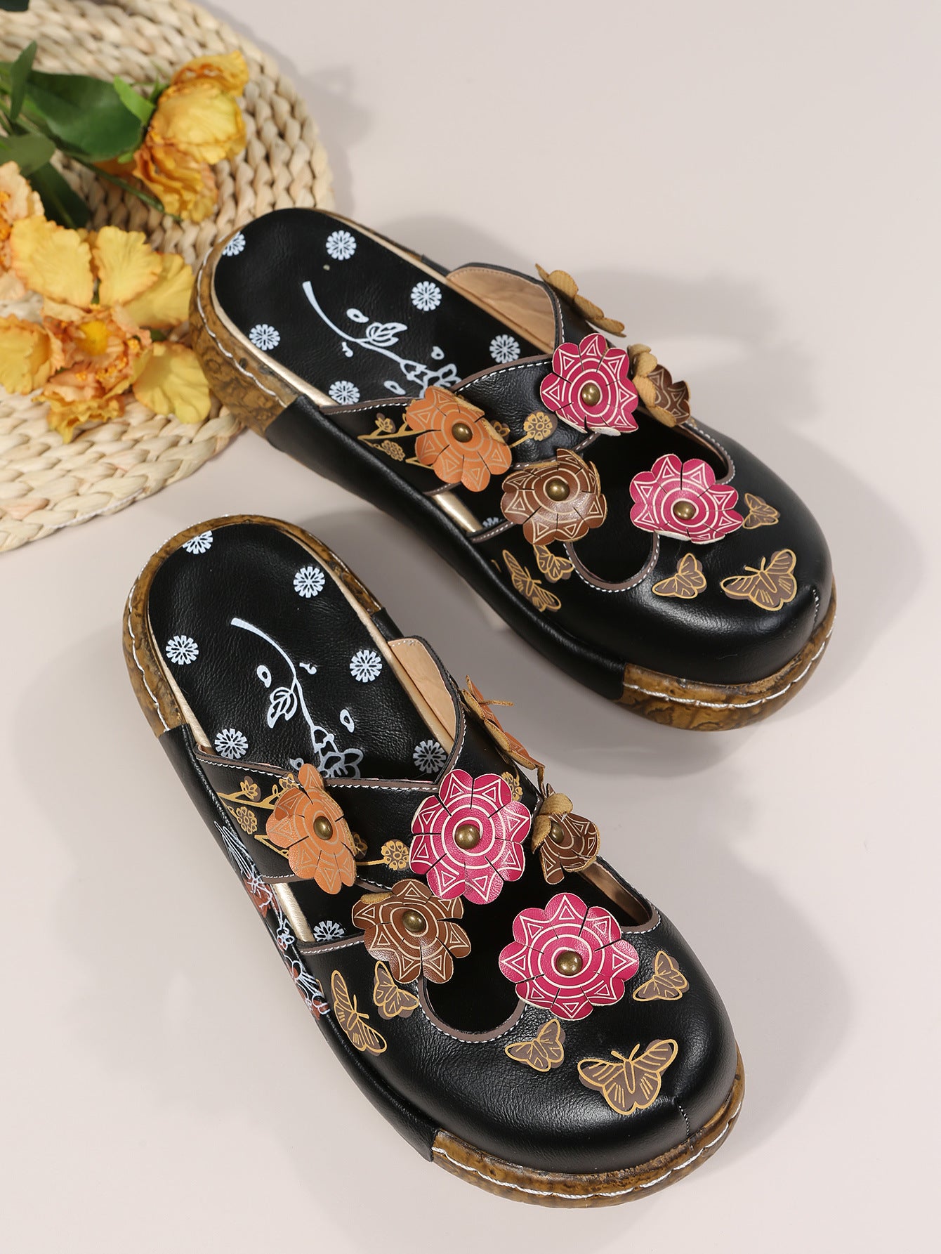 Wunderschön gefertigte Orthopädische Sandalen