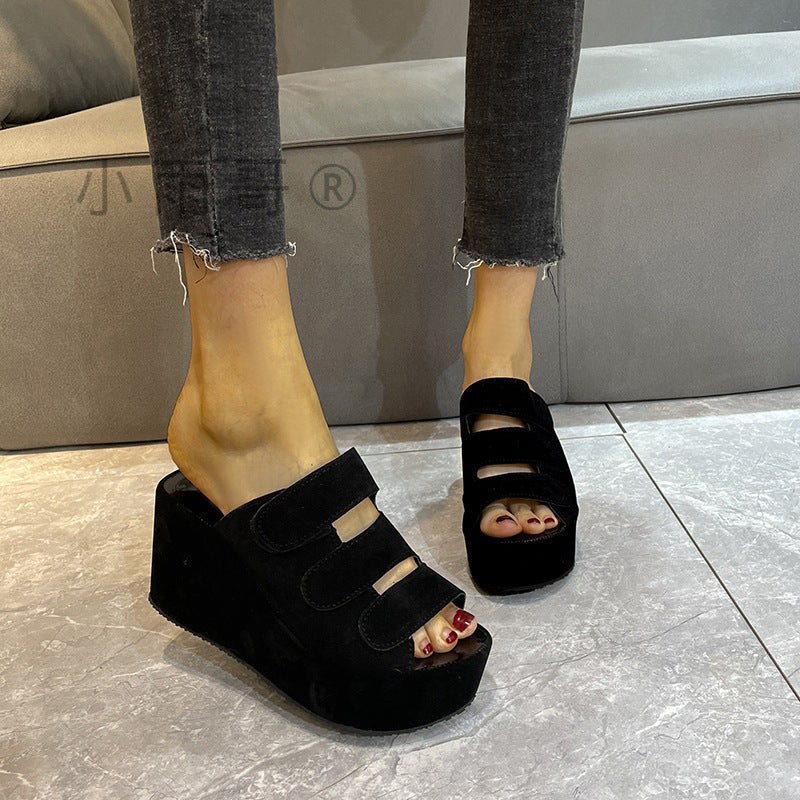 Anmutige Orthopädische Sandalen für modernen Look