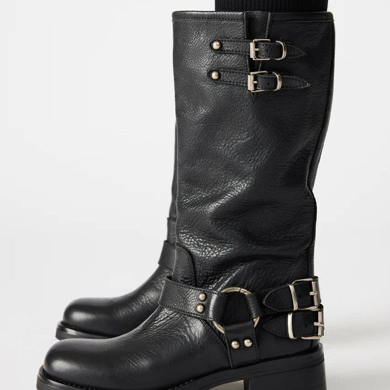 Stilvolle orthopädische Stiefel für jeden Anlass