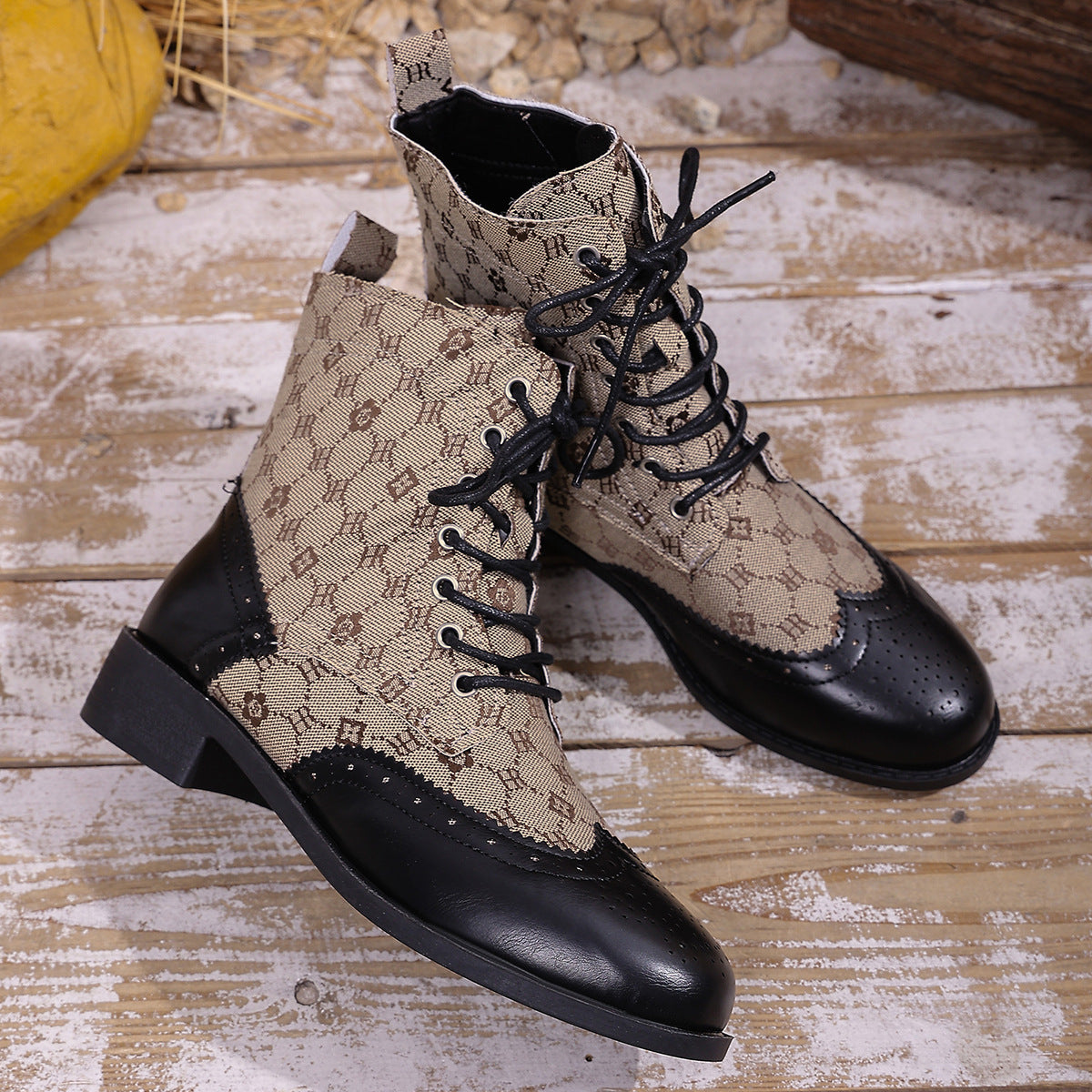 Vintage inspirierte Orthopädische Stiefel